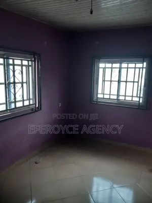 3bdrm Apartment in Agbor Road Bypass, Benin City for rent