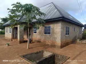 3bdrm Bungalow in Gra, Sabon Lugbe for sale