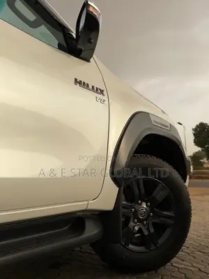 New Toyota Hilux 2024 White