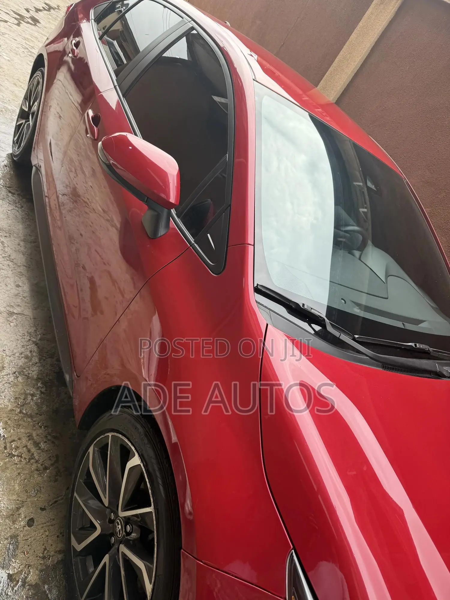 Toyota Corolla SE 2021 Red