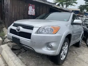 Toyota RAV4 2.5 Limited 4x4 2012 Silver
