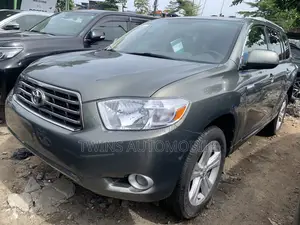 Toyota Highlander Limited 2010 Green
