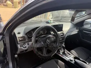 Mercedes-Benz C300 Sport Sedan AWD (3.0L 6cyl 7A) 2009 Gray