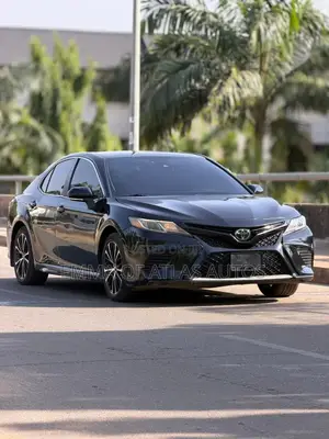 Toyota Camry SE (2.5L 4cyl 8A) 2019 Black