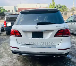 Mercedes-Benz GLE-Class 2019 White