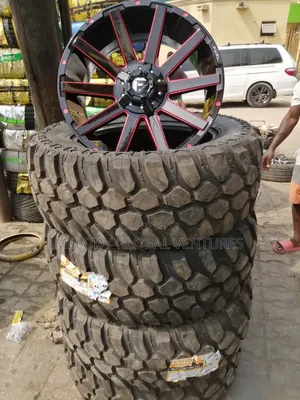 20 and 18 Offroad Rims and Tyres for Tundra Tacoma Escalate Fordf150