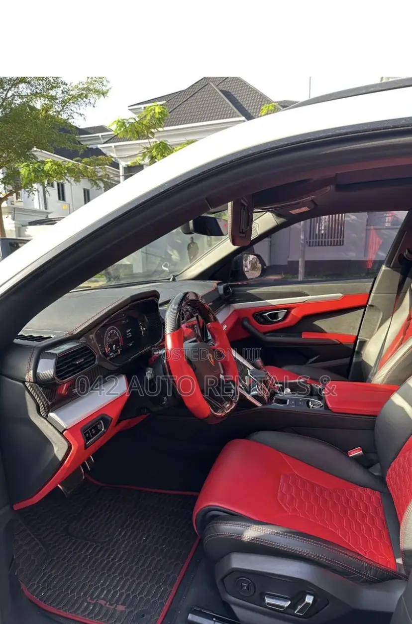 Lamborghini Urus for Hire