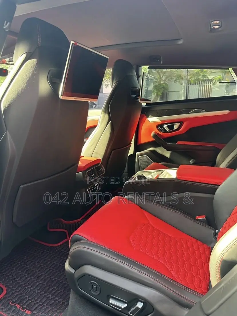 Lamborghini Urus for Hire
