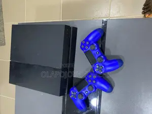 Neatly Used Ps4 Console