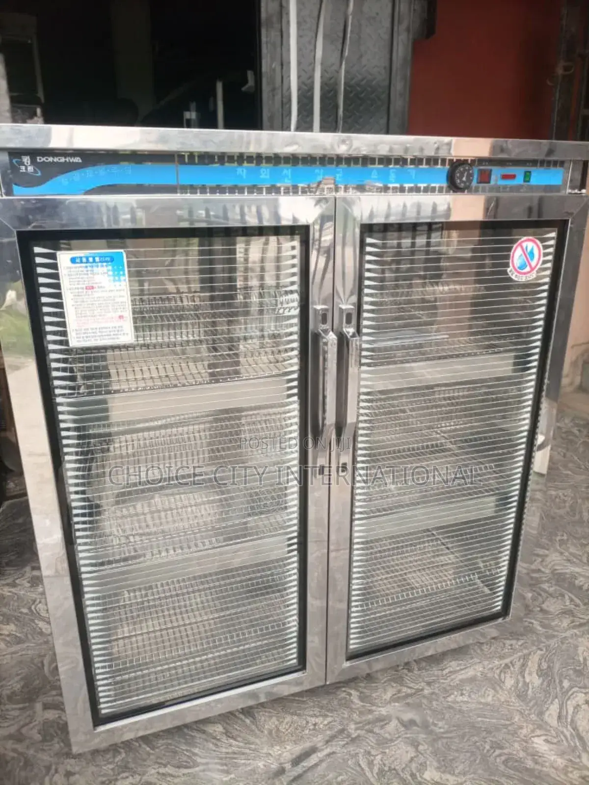 Donghwa Commercial Sterilizing Cabinet