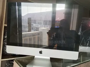 Desktop Computer Apple iMac 4GB Intel Core i5 SSD 512GB