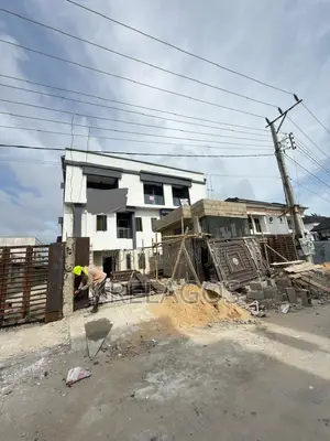 2bdrm Apartment in Orchid, Chevron for sale