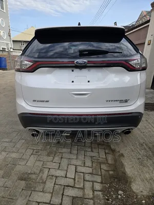 Ford Edge Titanium 4dr SUV AWD (2.0L 4cyl Turbo 6A) 2015 White