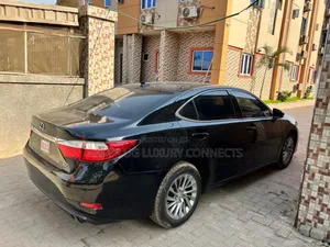 Lexus ES 2013 Black
