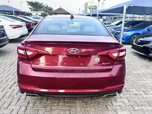Hyundai Sonata Limited w/Brown Leather 4dr Sedan (2.4L 4cyl 6A) 2015