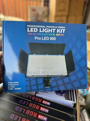 Pro Led 800 With Its Tripod Stand
