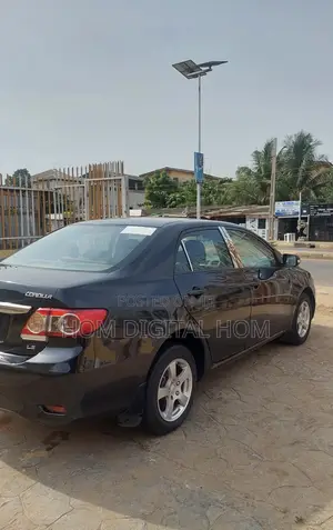 Toyota Corolla LE 4dr Sedan (1.8L 4cyl 4A) 2012 Black