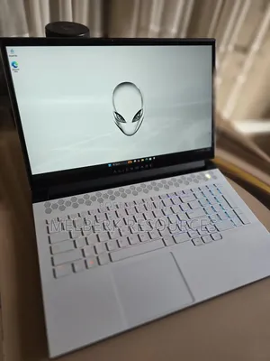 Laptop Dell Alienware M17 R4 32GB Intel Core i7 SSD 1T