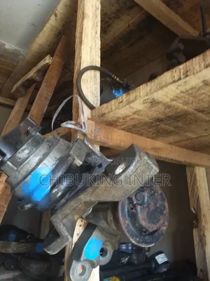 Tokunbo Engine Sitting Ford Explorer 013 and Edge