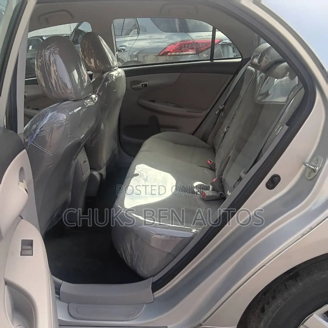 Toyota Corolla 2013 Silver