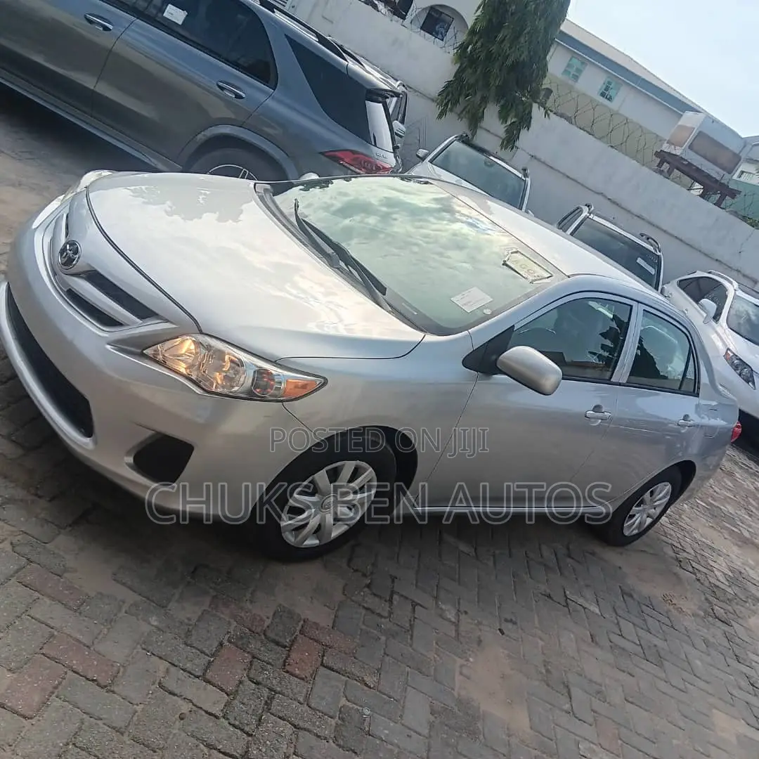 Toyota Corolla 2013 Silver