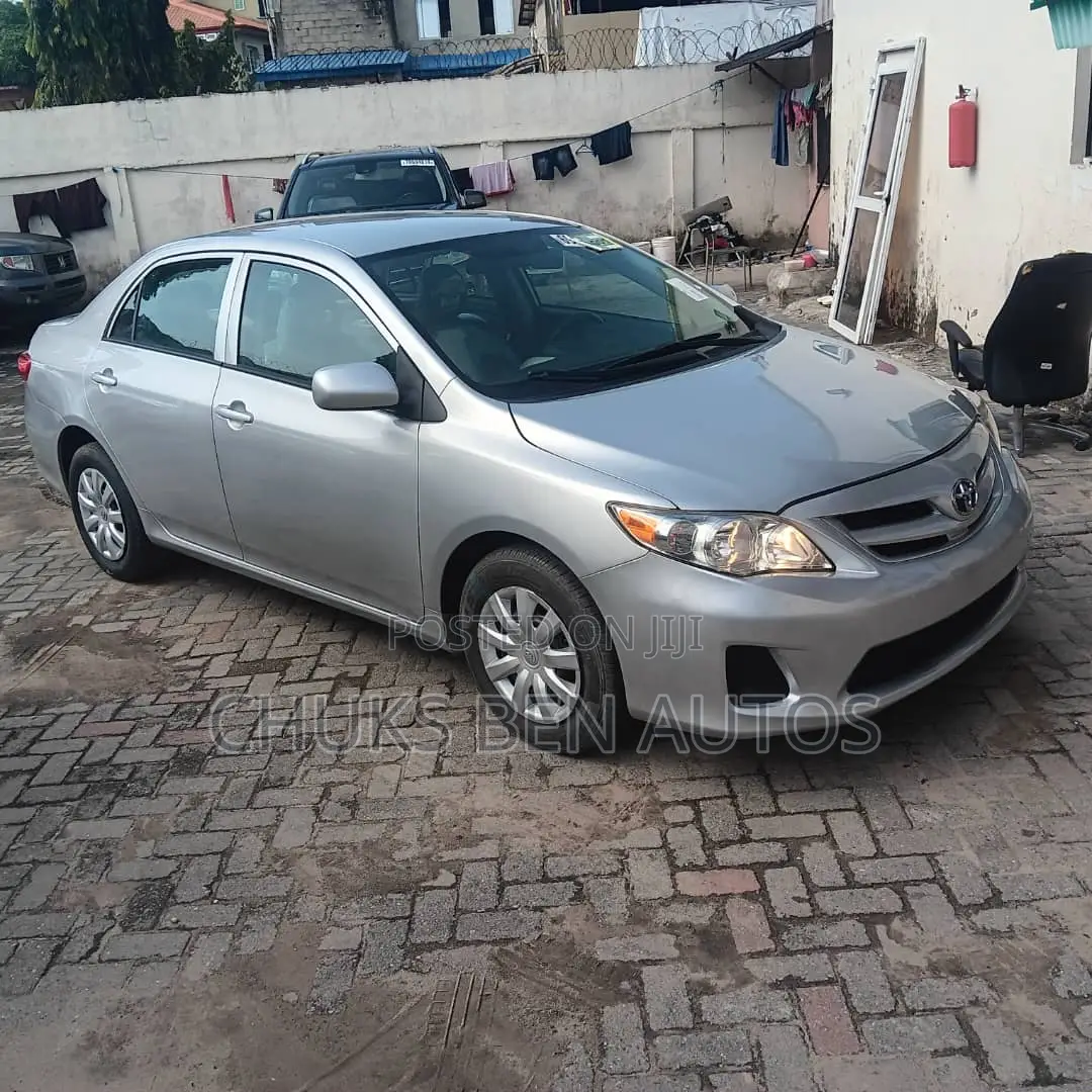 Toyota Corolla 2013 Silver