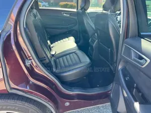 Ford Edge SE AWD 2018 Brown