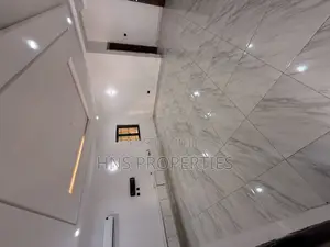 4bdrm Duplex in Brains And Hammers, Life Camp for rent