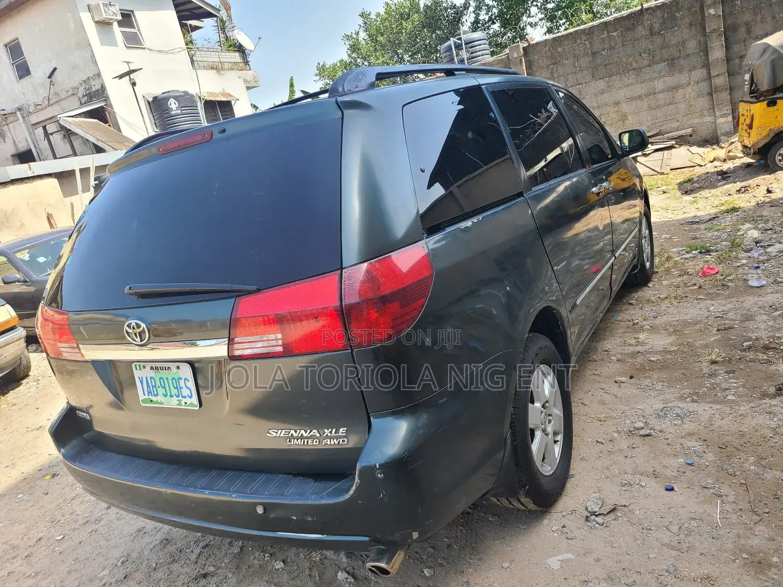 Sienna Bus for Rent