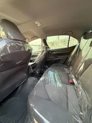 Toyota Camry LE FWD (2.5L 4cyl 8AM) 2018 Black