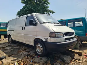 Volkswagen Transporter 2005 White