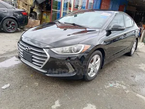 Hyundai Elantra 2018 Black