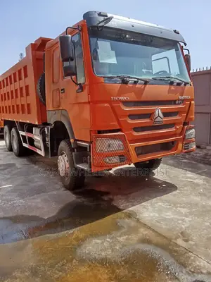 Refurbished 12tyres Foreign Used Howo Tipper Dump Truck.