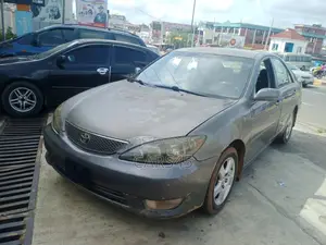 Toyota Camry 2006 Gray