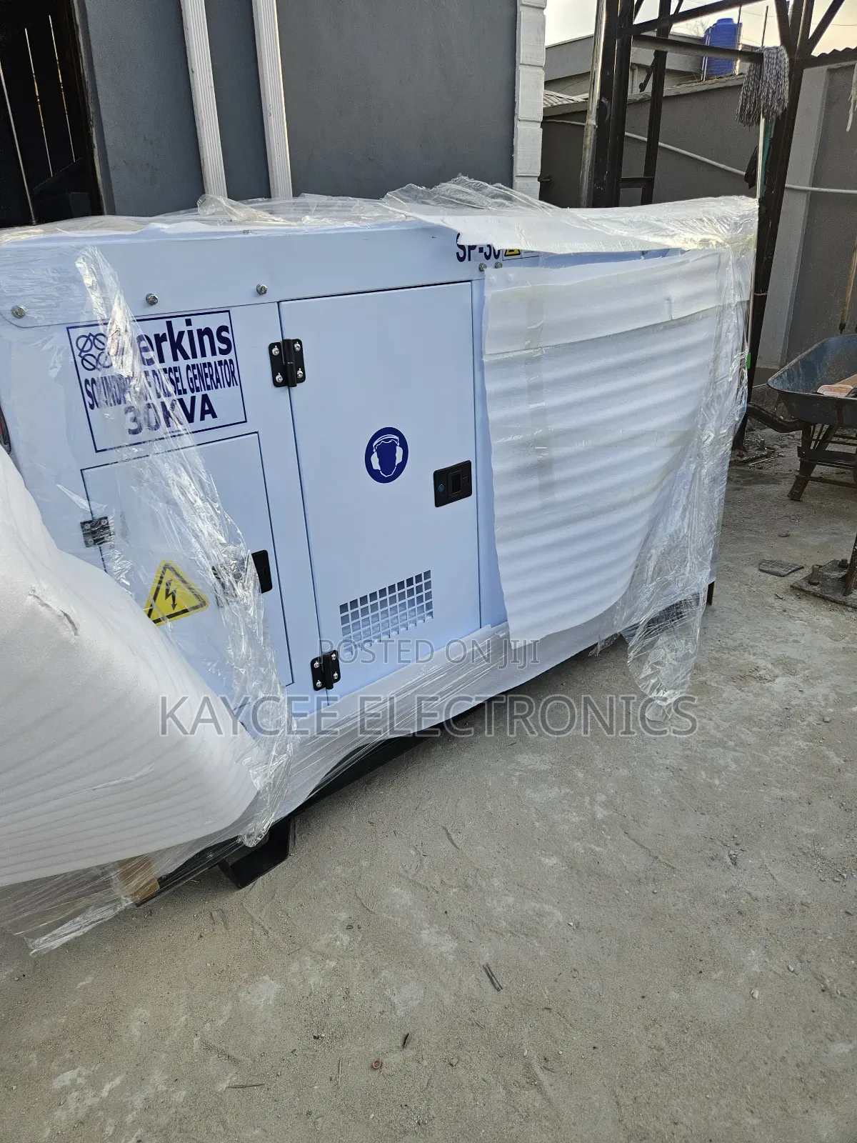 Strong Engine 30kva Perkins Soundproof Generator