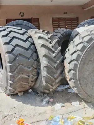 Brand New Crane and Forklift Tyres Available for Sale