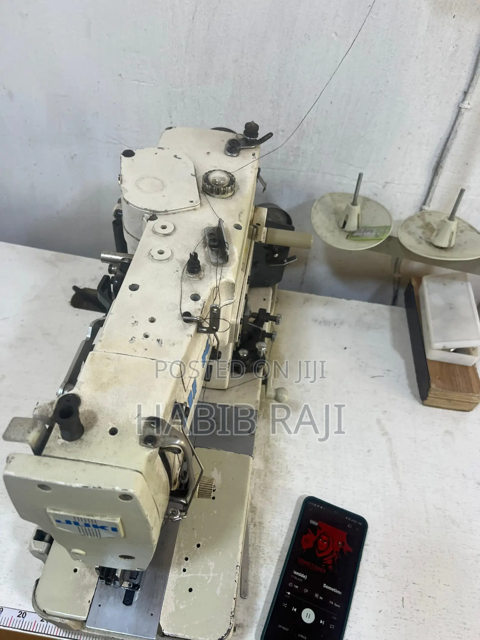 Buttonholes Machine and Tacker