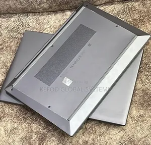 Laptop HP ZBook Firefly G8 32GB Intel Core i7 SSD 512GB