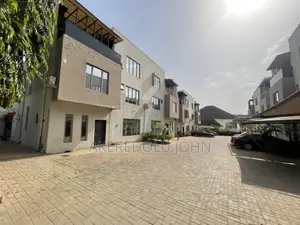 4bdrm Townhouse / Terrace in Asokoro for rent
