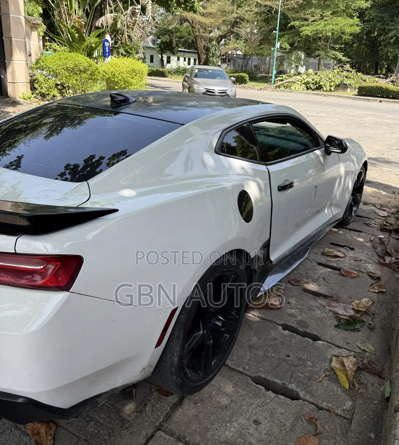 Chevrolet Camaro 2017 White