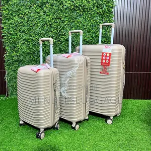 Elegant 3-Piece Cream Travel Suitcase Set