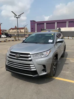 Toyota Highlander LE 4x2 (2.7L 4cyl 6A) 2018 Silver