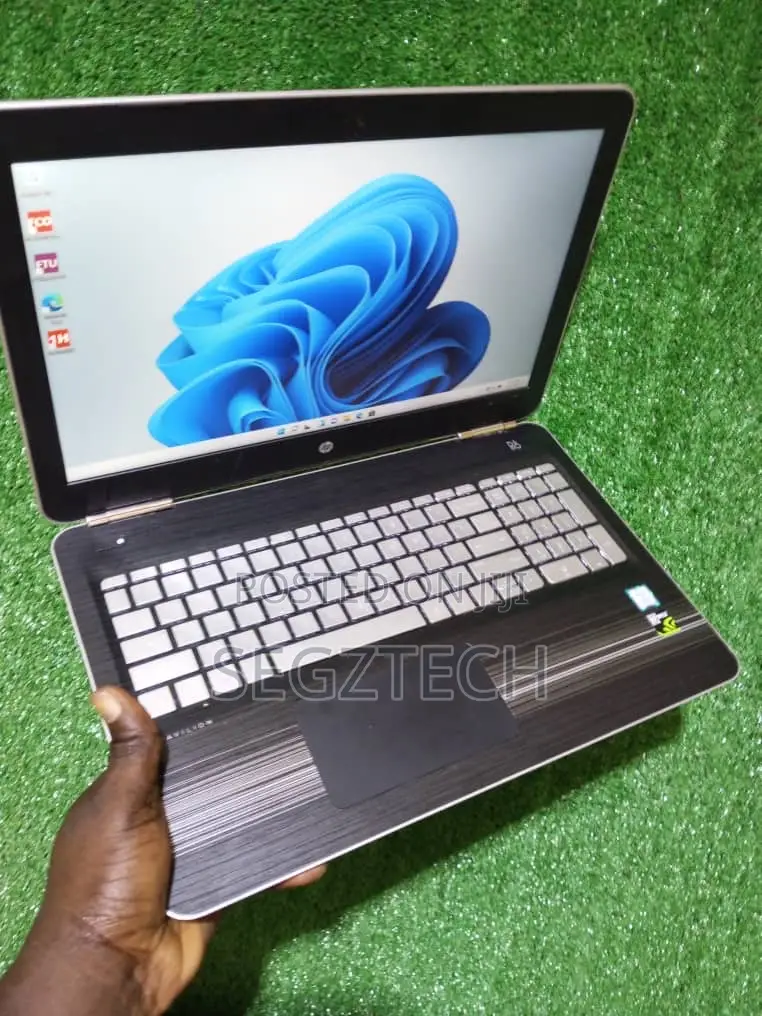 Laptop HP Pavilion 15 8GB Intel Core i5 SSD 256GB