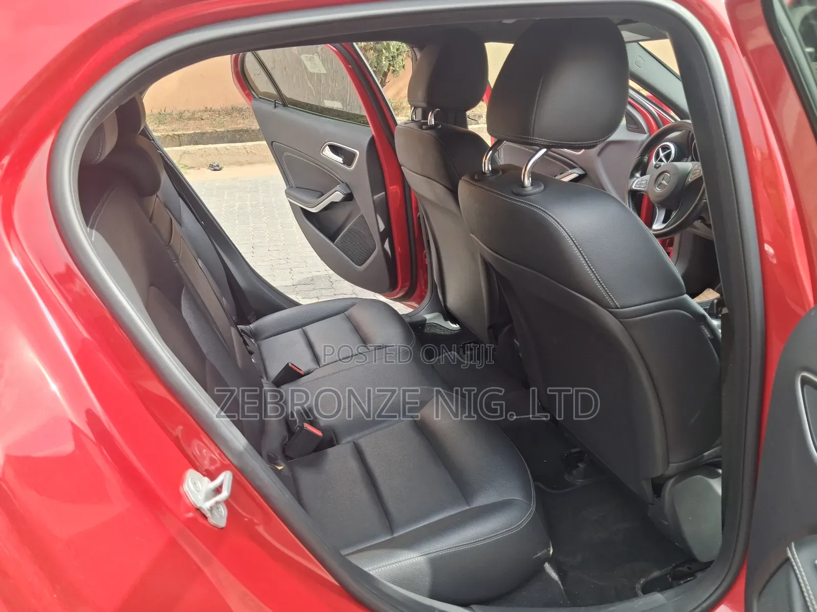 Mercedes-Benz GLA-Class 2016 Red