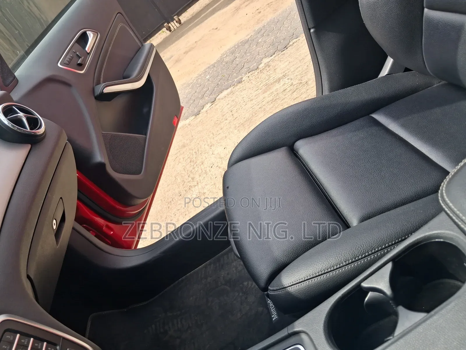 Mercedes-Benz GLA-Class 2016 Red