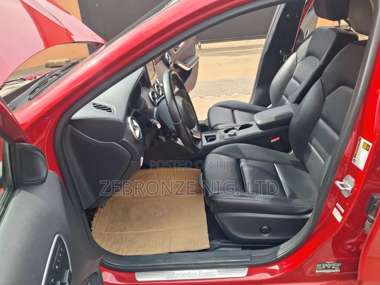 Mercedes-Benz GLA-Class 2016 Red