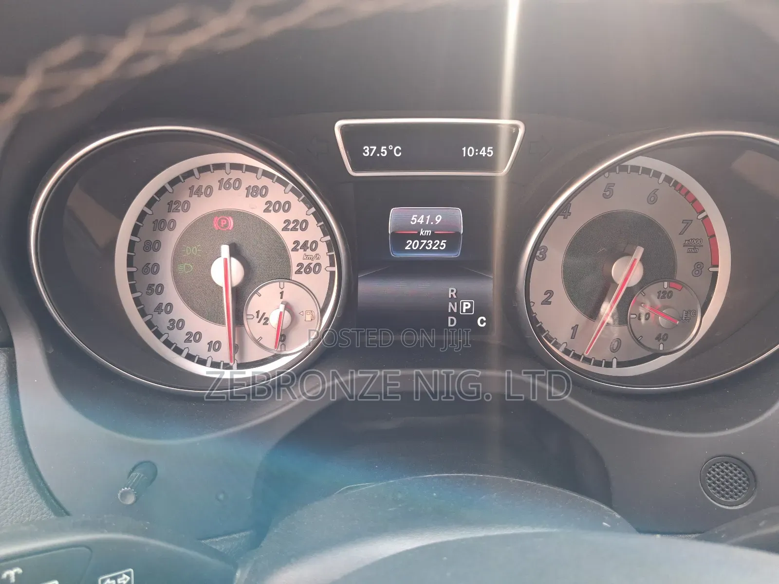 Mercedes-Benz GLA-Class 2016 Red