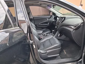 Hyundai Santa Fe Limited 4dr SUV AWD (3.3L 6cyl 6A) 2015 Black