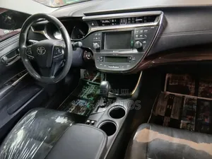 Toyota Avalon Limited Sedan FWD (3.5L 6cyl 6A) 2013 Blue