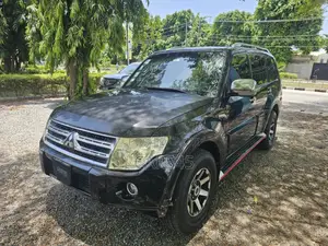 Mitsubishi Pajero 2009 Black